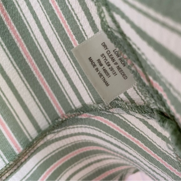 Monteau Butterfly Sleeves Ruffled Top - Picture 3 of 4